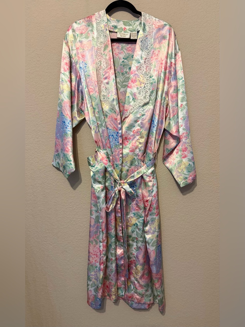 Victoria’s Secret Gold Tag Satin Floral Robe Peter Pan Collar Lace Pockets M